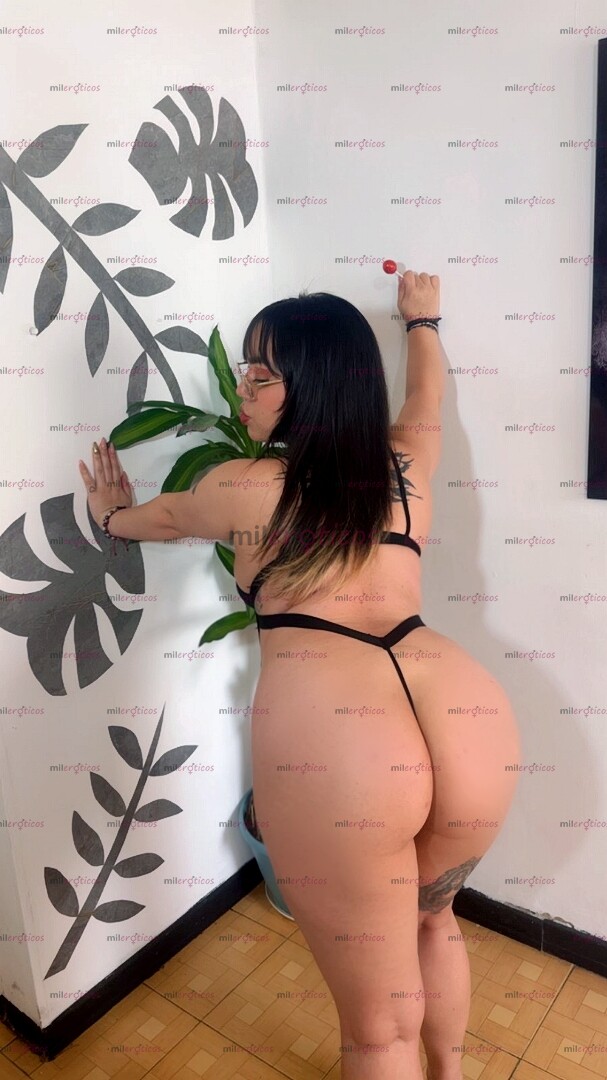 FOTOS DE NUEVA LAURA LOCURA DE PIES A CABEZA! VAGINA JUGOSITA! DISFRUTEMOS DEL SEX