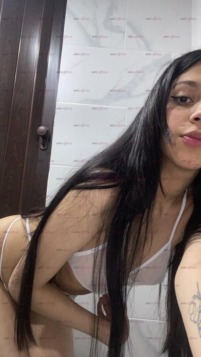 FOTOS DE FLAQUIBUENA CON CUERPO DE MODELO BIEN CALIENTE CHICHONA Y NALGONA BIEN CACHONDA