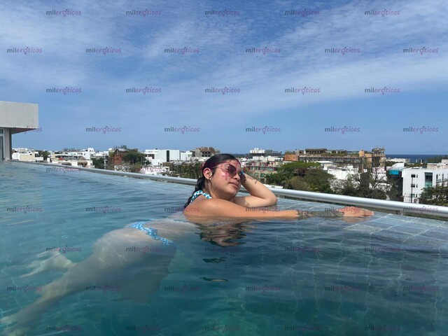 FOTOS DE SEXY PELINEGRA COMPLACIENTE TOTALMENTE NATURAL