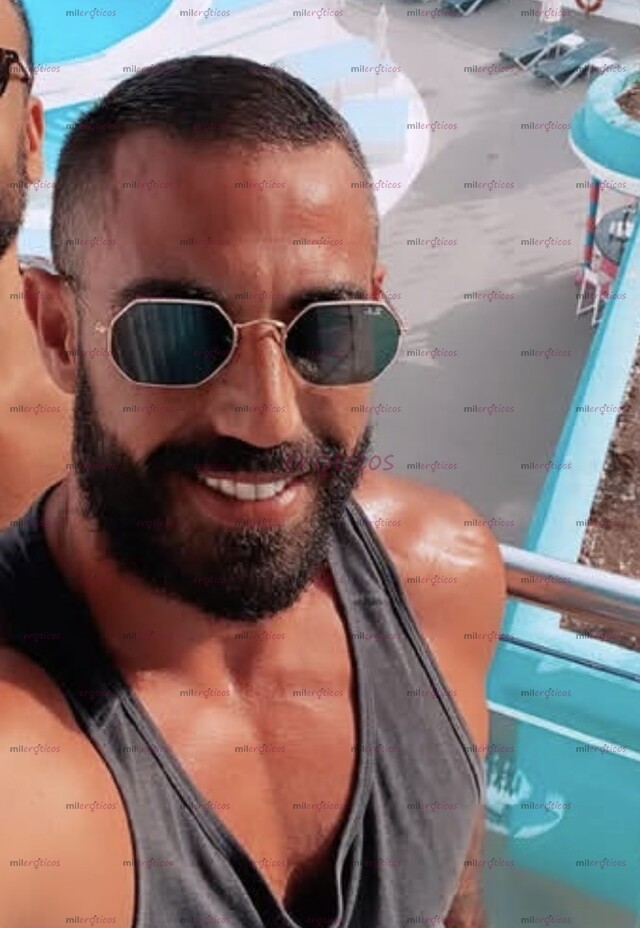 FOTOS DE ESPAÑOL EN VALLARTA, BARBÓN COMPLACIENTE