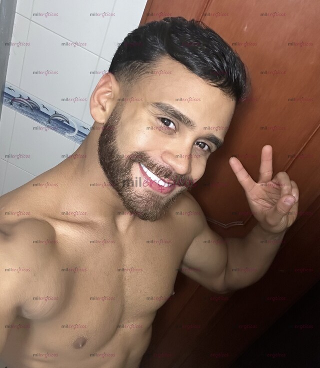 FOTOS DE CHICO VERSÁTIL CON GRAN TRASERO ,DIVERTIDO , MORBOSO ,PERVERTIDO Y CALIENTE