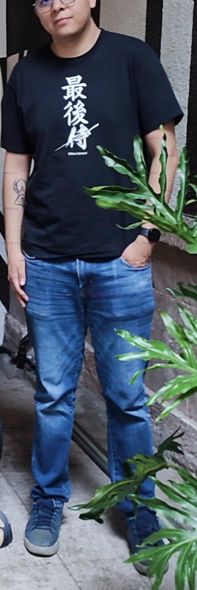 FOTOS DE JOVEN 25 AÑOS NUEVO EN EL AMBIENTE DISPUESTO A TODO