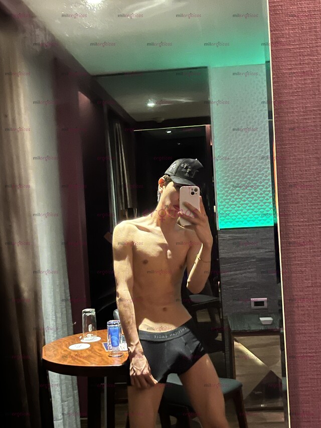 FOTOS DE MILAN TWINK 19 AÑOS CALIENTE Y CACHONDO