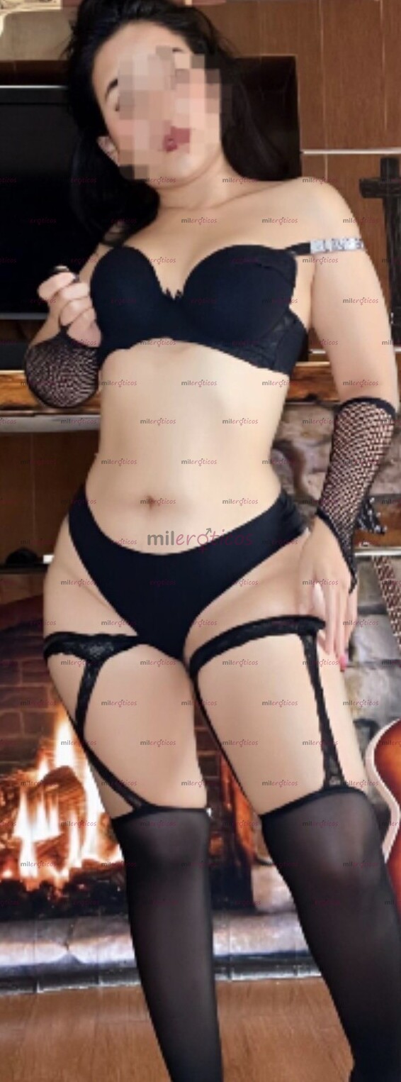 FOTOS DE FLAQUITA JOVEN Y DIVERTIDA CADERAS DE IMPACTO