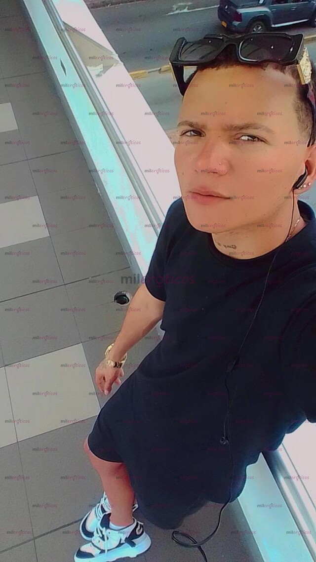 FOTOS DE HOLA SOY CASTIEL CASTILLO TU CHICO PREPARADO PARA COMPLACER TUS RICOS DESEOS