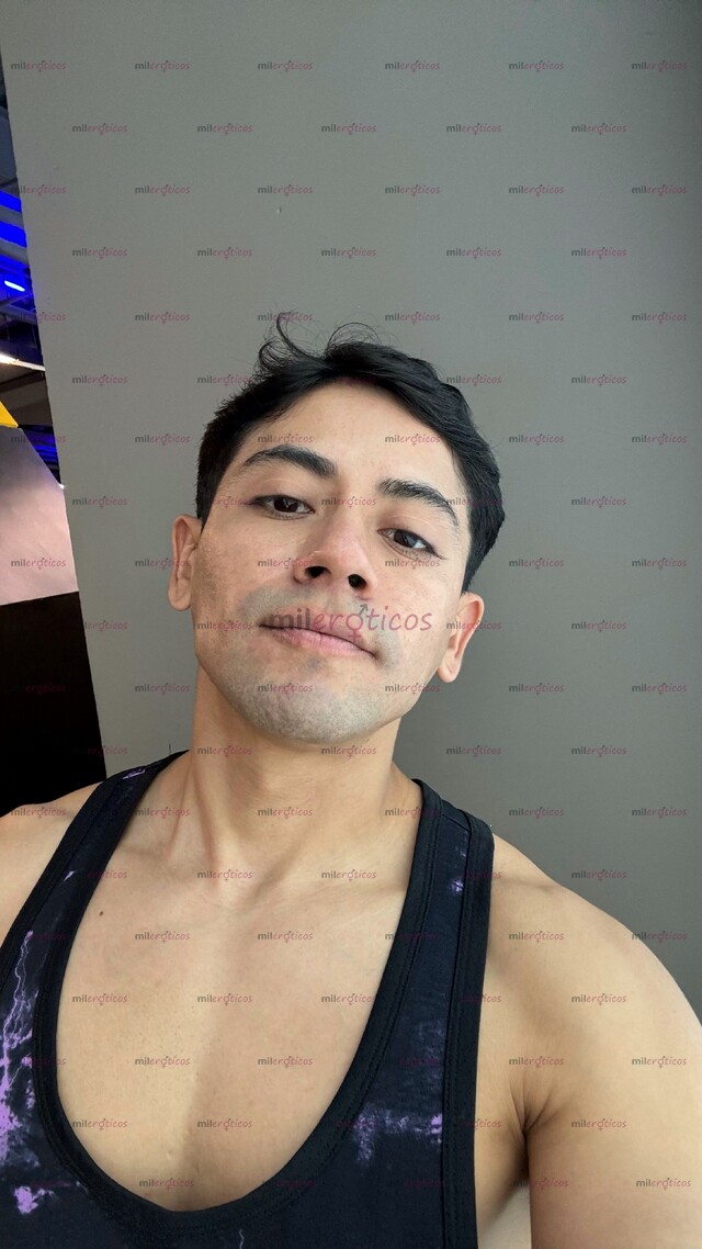 FOTOS DE CHICO LINDO Y VARONIL CON CUERPO ATLÉTICO