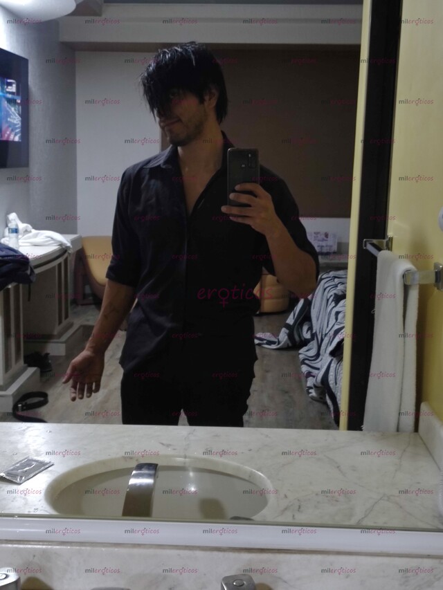 FOTOS DE EL PRIVILEGIO DE ALE: BILINGÜE, VERSÁTIL Y DE ALTO PERFIL. DIVERSIÓN ELITE.