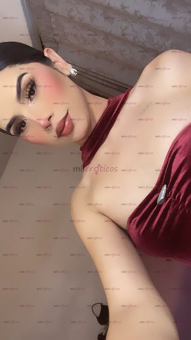 FOTOS DE DULCE Y SUPER CALIENTE NIÑA DE 20 AÑOS