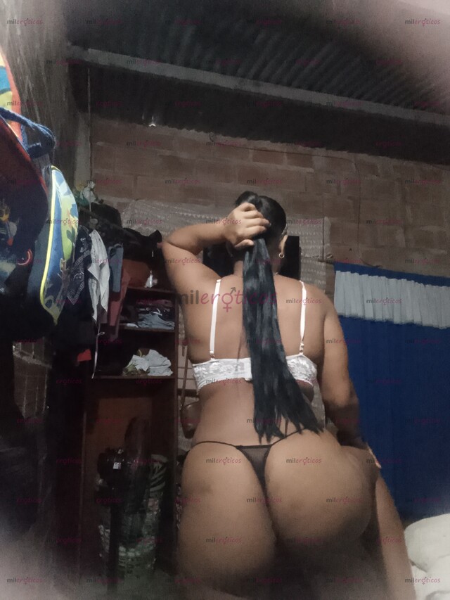 FOTOS DE HOLA SOY SAMY SOY NUEVA EN LA CIUDAD Y ESTY AKI PARA COMPLACERTE