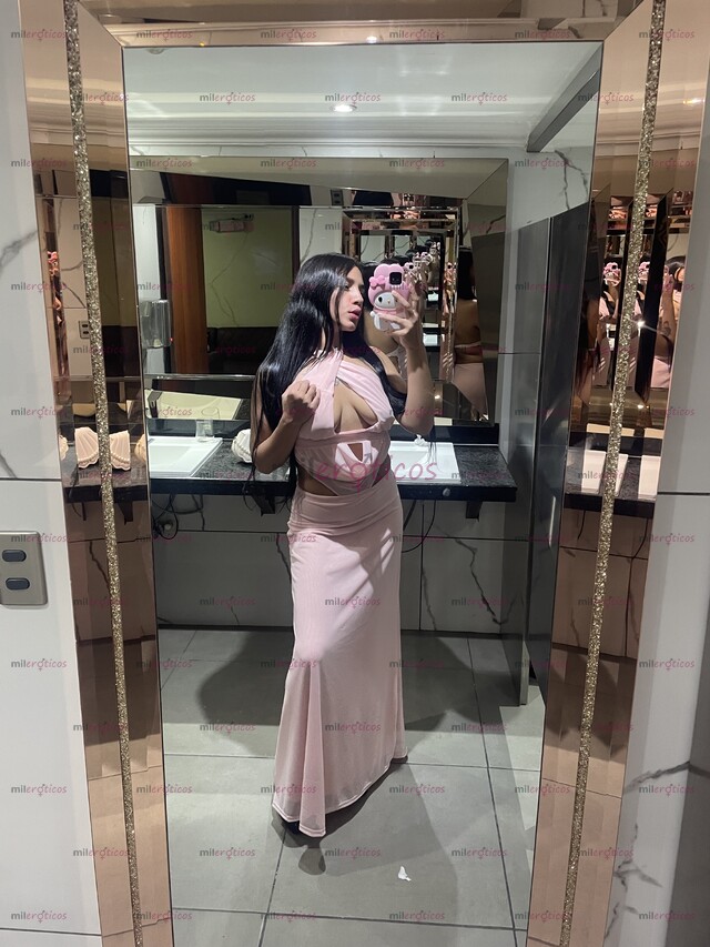 FOTOS DE HERMOSA UNIVERSITARIA CON CURVAS, NATURALES