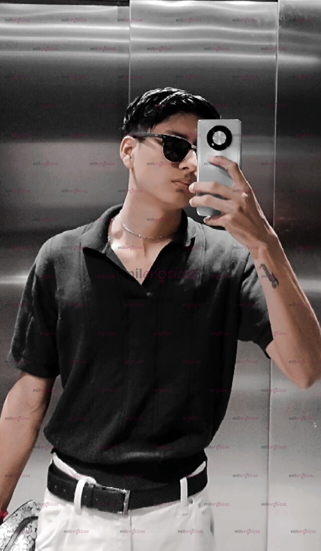 FOTOS DE HANDSOME BOY, AVAILABLE TO FULFILL YOUR FANTASIES