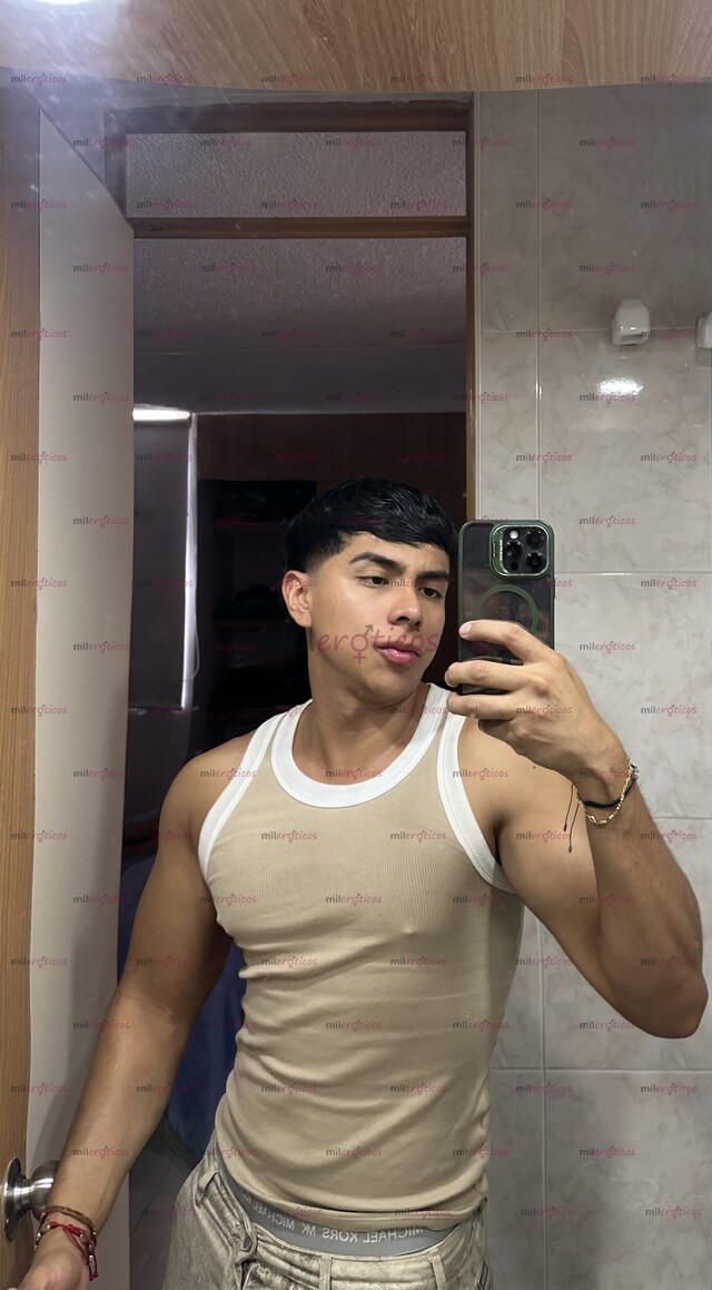 FOTOS DE MORENO NALGÓN Y VISIONARIO: EL EQUILIBRIO ENTRE RESPETO Y DESEO. ESCRÍBEME