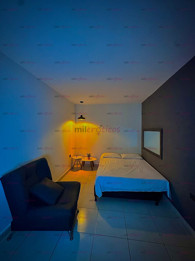 FOTOS DE TRABAJA COMO PREPAGO EN MEDELLÍN CON EXCELENTE UBICACIÓN.