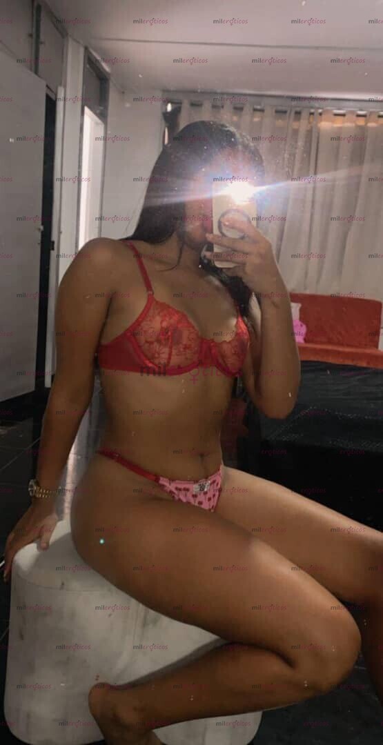 FOTOS DE KAREN, HERMOSA MORENA, CON NALGAS GRANDES, SENSUALIDA, LUJURIA Y ORAL RICO..