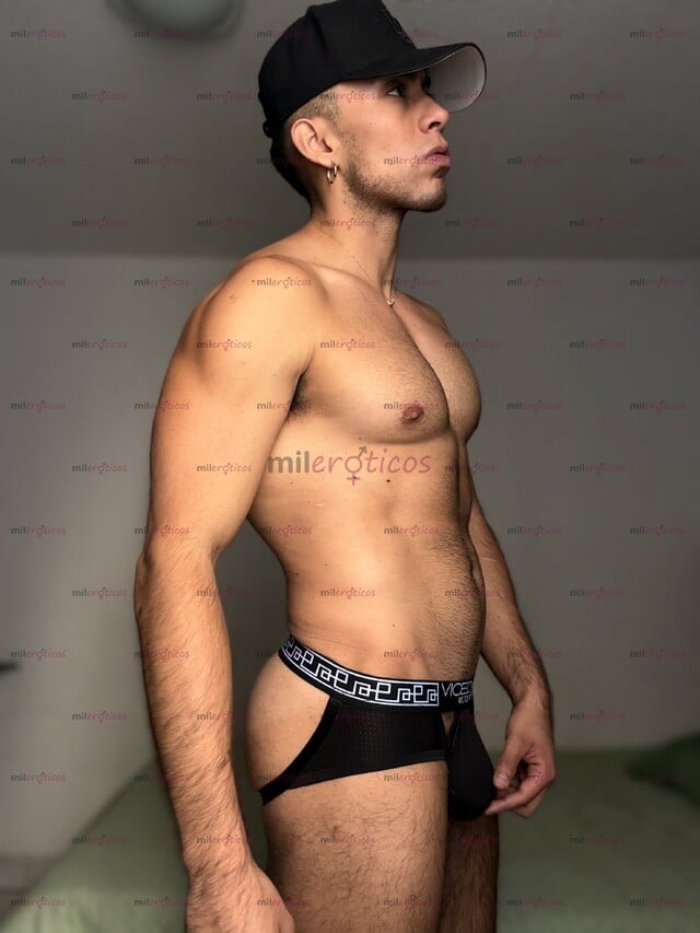 FOTOS DE CHACAL VARONIL CON RICO CULO Y VERGA, TE HARE PASAR UN MOMENTO SUPER RICO