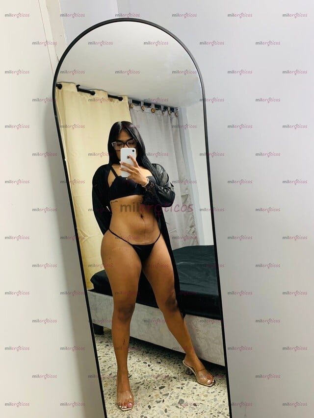 FOTOS DE HOLA AMORES SOY ANA HERMOSA INDIA DE 21 AÑOS BIEN CULONA