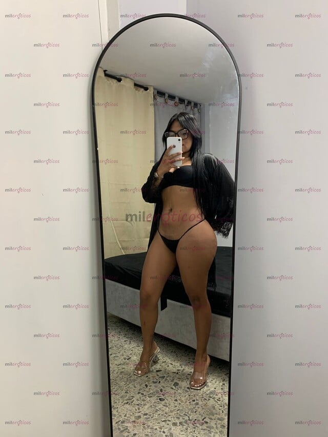 FOTOS DE HOLA AMORES SOY ANA HERMOSA INDIA DE 21 AÑOS BIEN CULONA