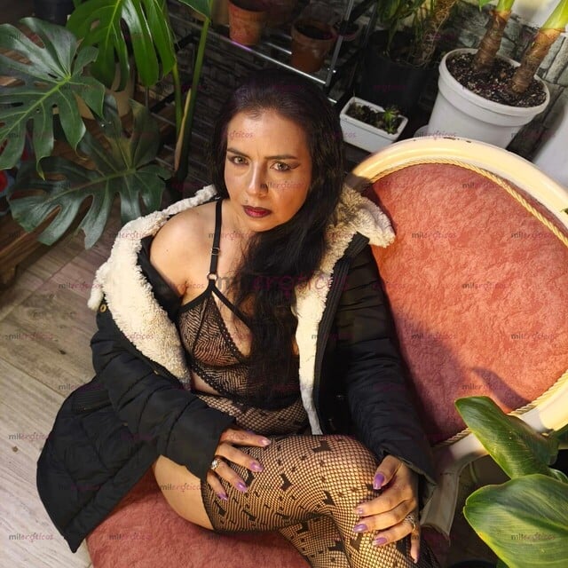 FOTOS DE ELEGANCIA MADURA Y PASIÓN Y ARDIENTE ONLINE