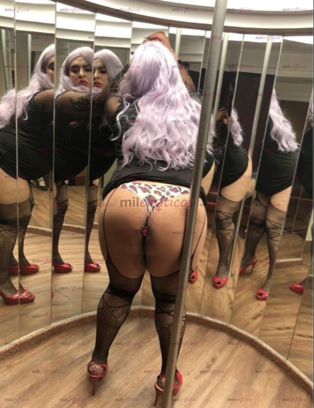 FOTOS DE NAHOMI MÉNDEZ, TU TRANS FAVORITA Y PERRITA