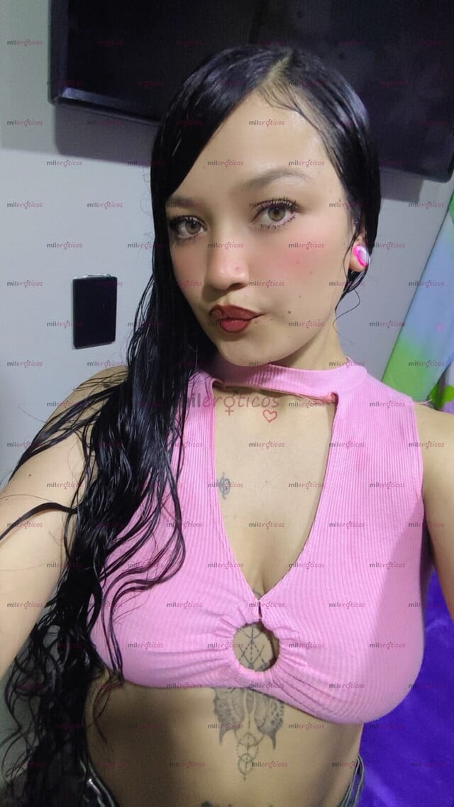 FOTOS DE CHICA DE CABELLO LARGO Y PELINEGRA CULONA CON CARA HERMOSA