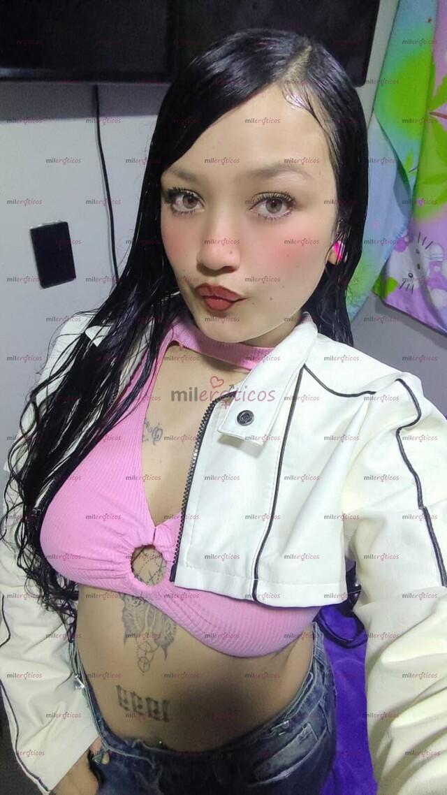 FOTOS DE CHICA DE CABELLO LARGO Y PELINEGRA CULONA CON CARA HERMOSA
