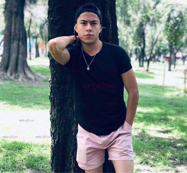 FOTOS DE JOVEN DE 23 AÑOS CON GANAS DE COMPLACER MUJERES