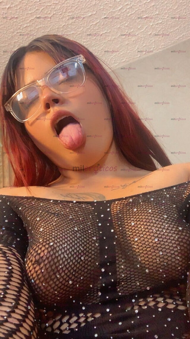 FOTOS DE LATINA SEXY TATUADA CON UNAS TETAS DELICIOSAS LE ENCANTA EL SQUIRT