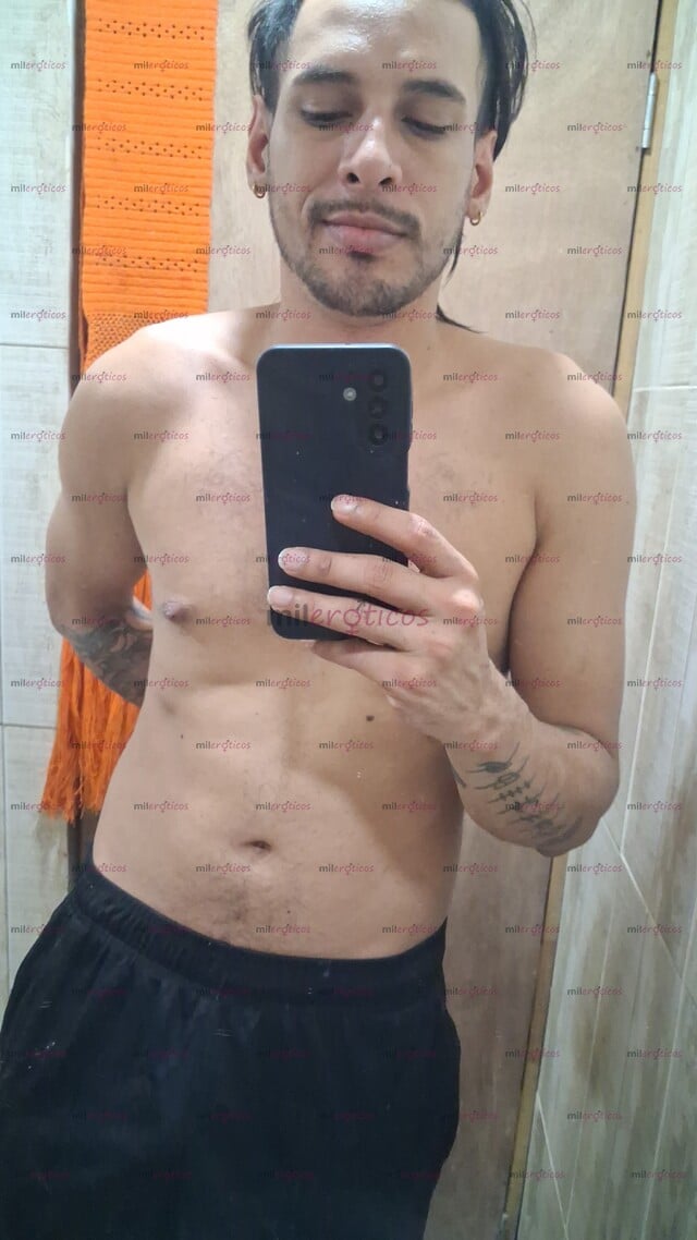 FOTOS DE MACHO TRIGEÑO DOTADO VERGON 21CM CUMPLO TODAS TUS FANTACIAS.
