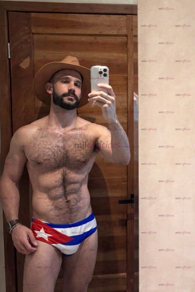 FOTOS DE SOLO HOYCUBANO ATLÉTICO 23 CM REALES MASCULINO, ATRACTIVO Y DISCRETO