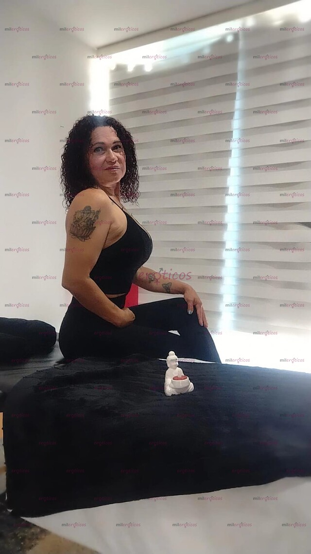 FOTOS DE MILF DE MASAJES ERÓTICOS , FETICHES Y MÁS