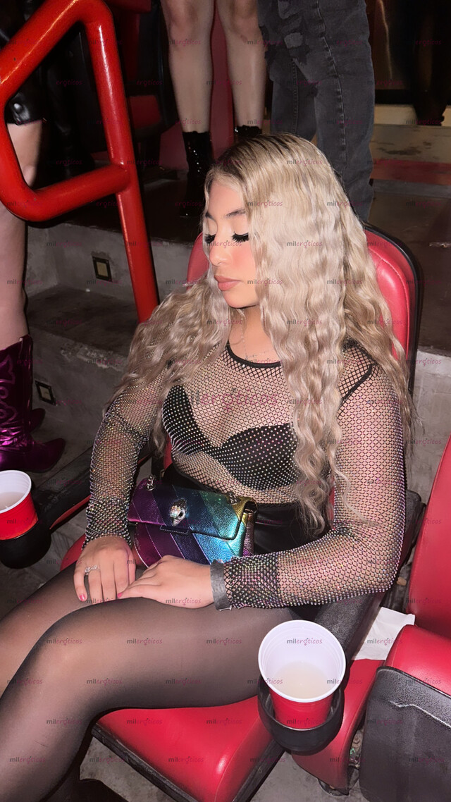 FOTOS DE HOLI SOY NATASHA ,JOVEN Y BONITA CALIENTE Y CON GANAS DE LECHITA