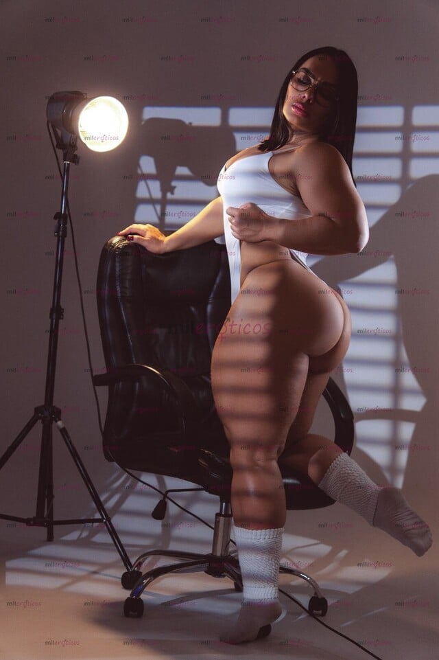 FOTOS DE SEXY MILF MUSCULOSA FITNESS SABADO Y DOMINGO ZARZAL