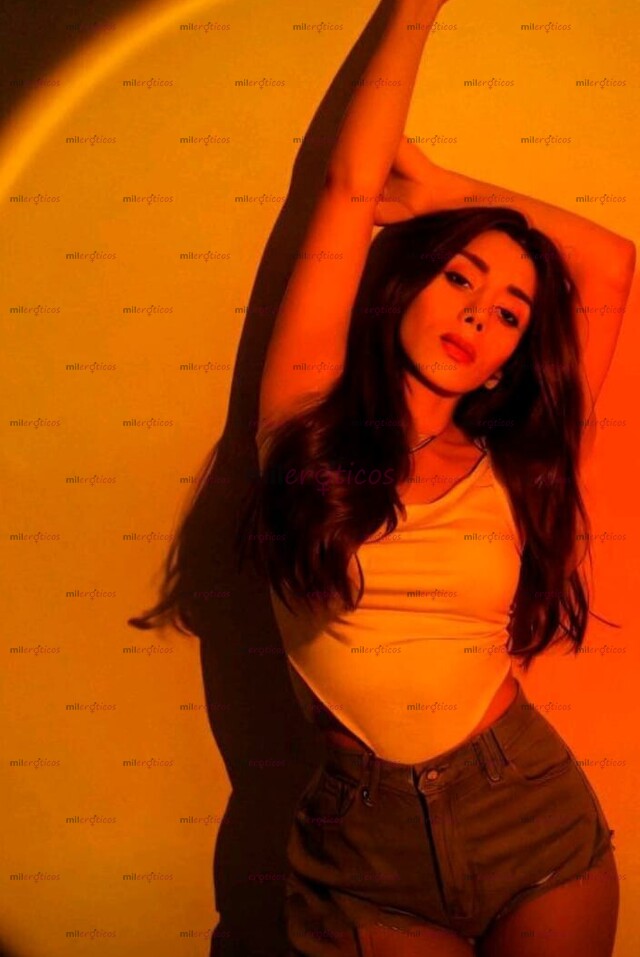 FOTOS DE ARDIENTE TRANS MORENA CLARA BELLEZA NATURAL Y CUERPO QUE TE MUERES