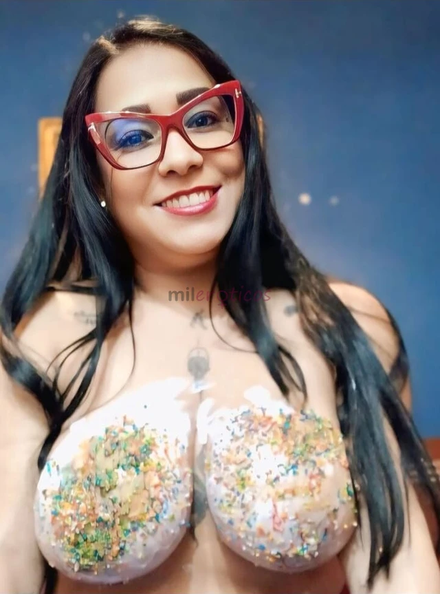 Hola mi amor soy aixa una chica aguantadora caliente de regreso a tu ciudad chica que te espera bien fresquecita banadita perfumada depilada amp te es...