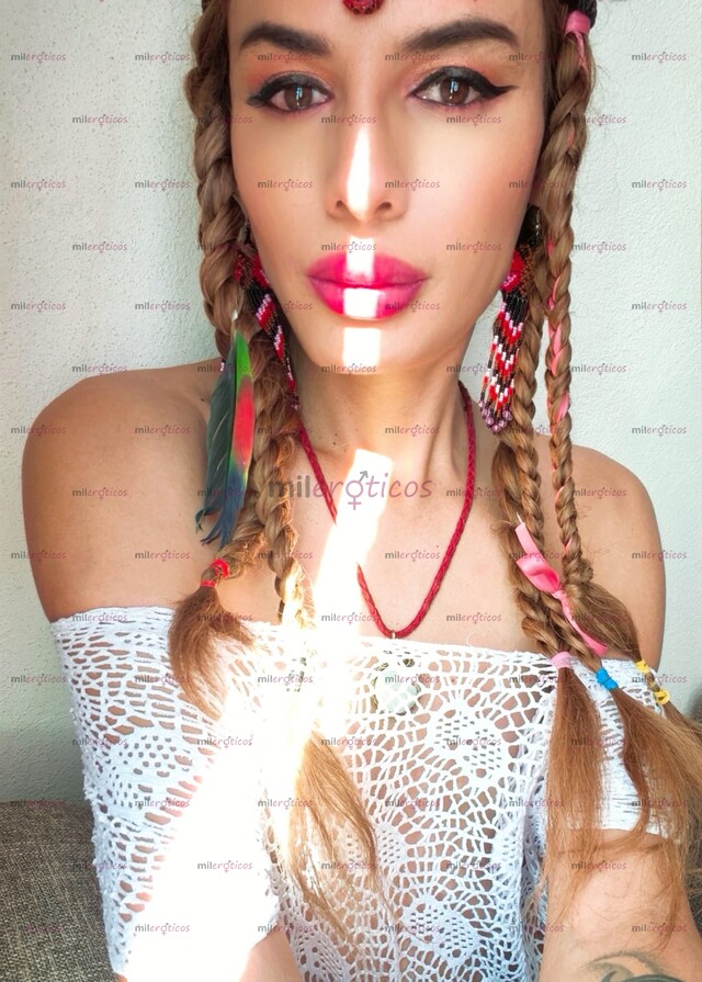 FOTOS DE UNA MUJER CON RICOS LABIOS PARA FRANCÉS PROFUNDO