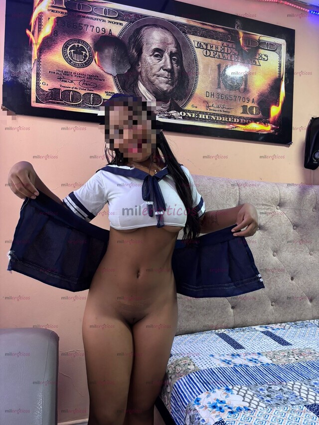 FOTOS DE MORENITA DESPAMPANANTE TRAVIESA DISPUESTA A CUMPLIR TUS FANTASIAS S