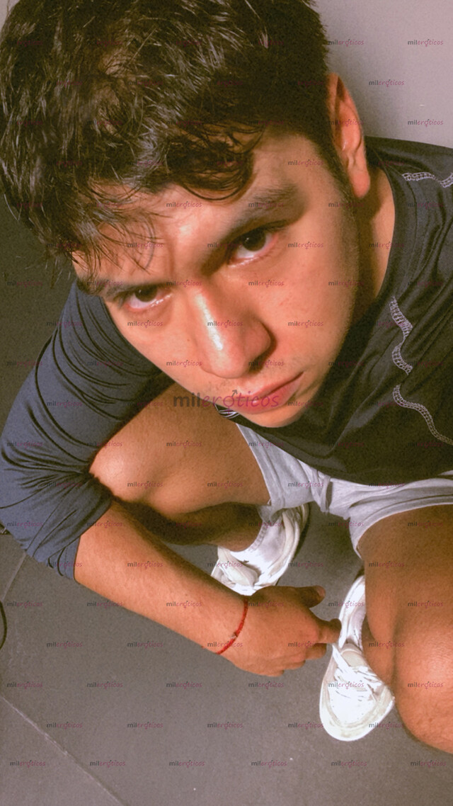 FOTOS DE VERSÁTIL, JOVEN Y LISTO PARA LO QUE TÚ QUIERAS