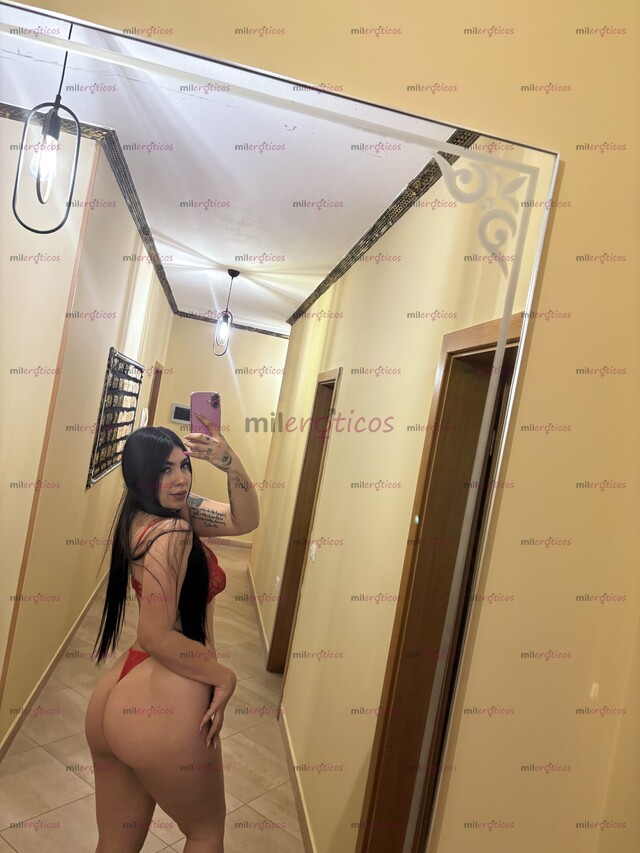 FOTOS DE HERMOSA PELI NEGRA 20 AÑITOS LISTA PARA COMPLACER TUS DESEOS