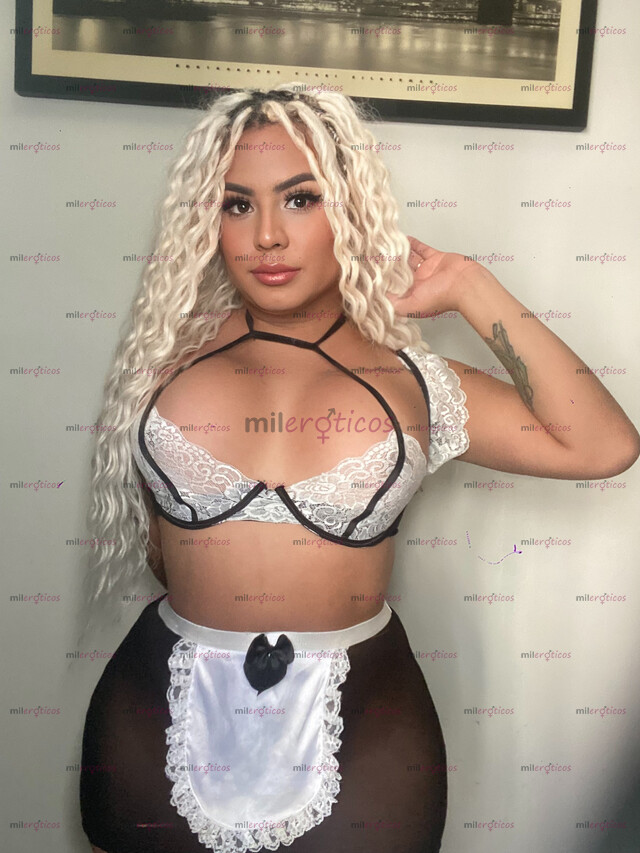 FOTOS DE ESPECTACULAR TRANS ACTIVA Y FEMENINA AMBOS ROLES, DE VISITA CON LUGAR