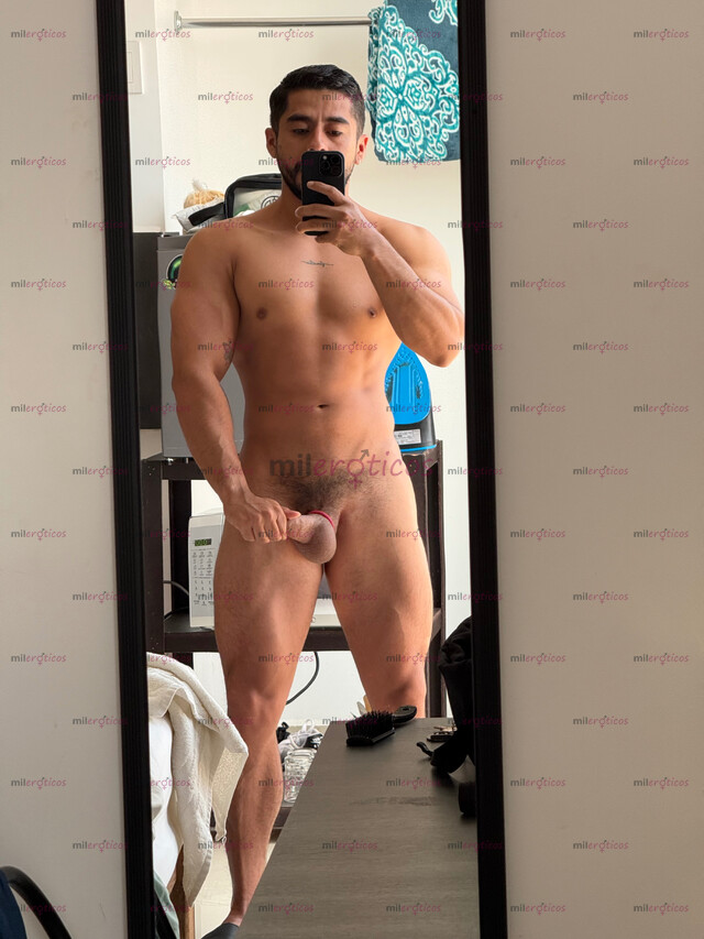 FOTOS DE HOMBRE CALIENTE, MORBOSO Y LLENO DE LECHE SOLO PARA TI. MUY COMPLACIENTE