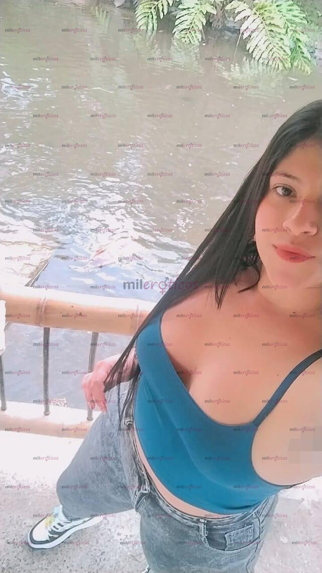 FOTOS DE UNA QUINDIANA HERMOSA PELINEGRA EXÓTICA COLOMBIANA