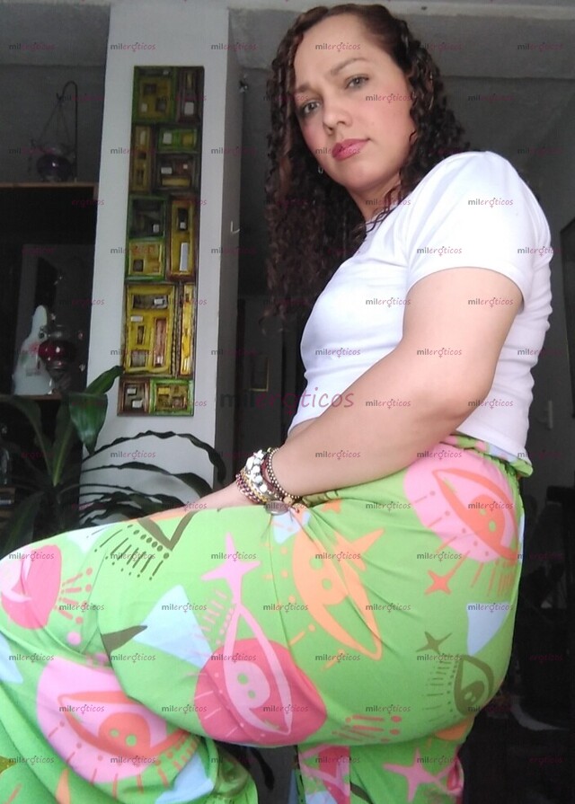 FOTOS DE LUBRICAME EL CULO DE SEMEN !!....TETE ADENTRO ..!!