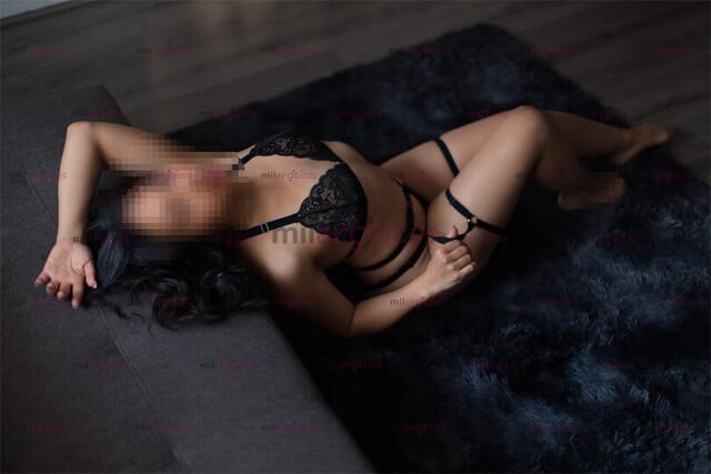 FOTOS DE VIERNES 999 NURU. SESION PRIVADA QUE NECESITAS. SESION NUDISTA