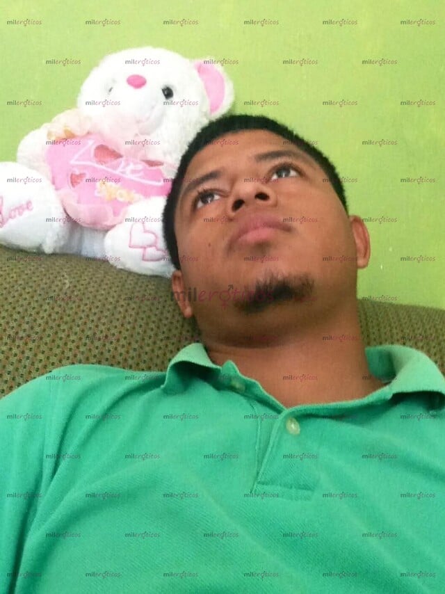 FOTOS DE SI BUSCAS ALGO DIFIRENTE ALGUIEN QUE LO SEPA MOVER ES SE SOI YO