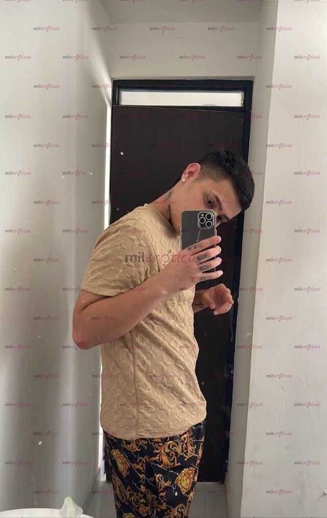 FOTOS DE CHICO CALIENTE EN BUSCA DE DIVERSIÓN Y PLACER
