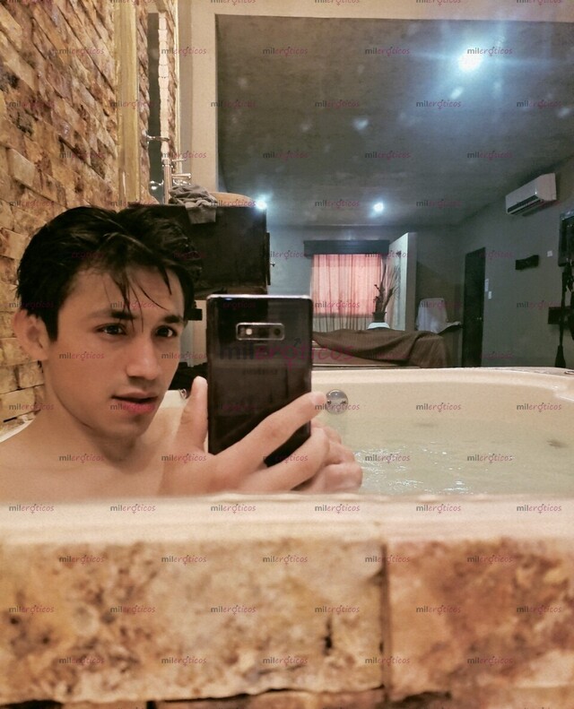 FOTOS DE JOVEN DELGADI RICA VERGA SANO Y SOLO PARA TI SI TE ALCANZA