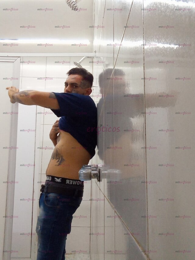 FOTOS DE HOLA SOY ASMODEO, ALTO, BARBON, TATUADO, GUAPO BIEN DOTADO ATLETICO