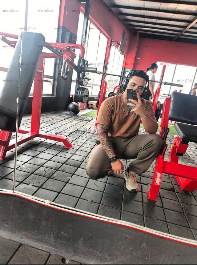 FOTOS DE SOLO VENTA DE CONTENIDO Y VIDEO LLAMADA FULL LECHERO, VERGÓN DE 21CM GRUESO