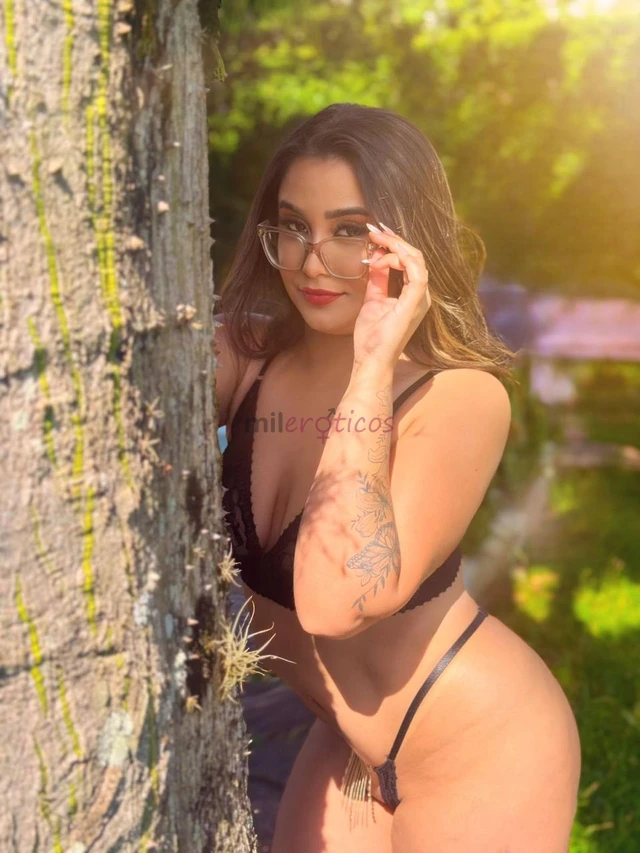 Sou khalifa a tentacao que vai te virar do avesso uma ninfeta estilo mignon pele macia e um sorriso que vai te encantar sou tudo o que voce procura ch...