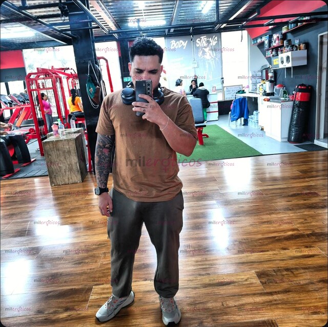 FOTOS DE SOLO VENTA DE CONTENIDO Y VIDEO LLAMADA FULL LECHERO, VERGÓN DE 21CM GRUESO